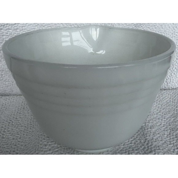 Vintage 1940s PYREX Set Of 2 White Opal Glass Ribbed Mixing Bowls 11c & 4 1/2c - Picture 8 of 16